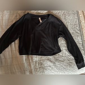 Alo Yoga- Muse V Neck Pullover